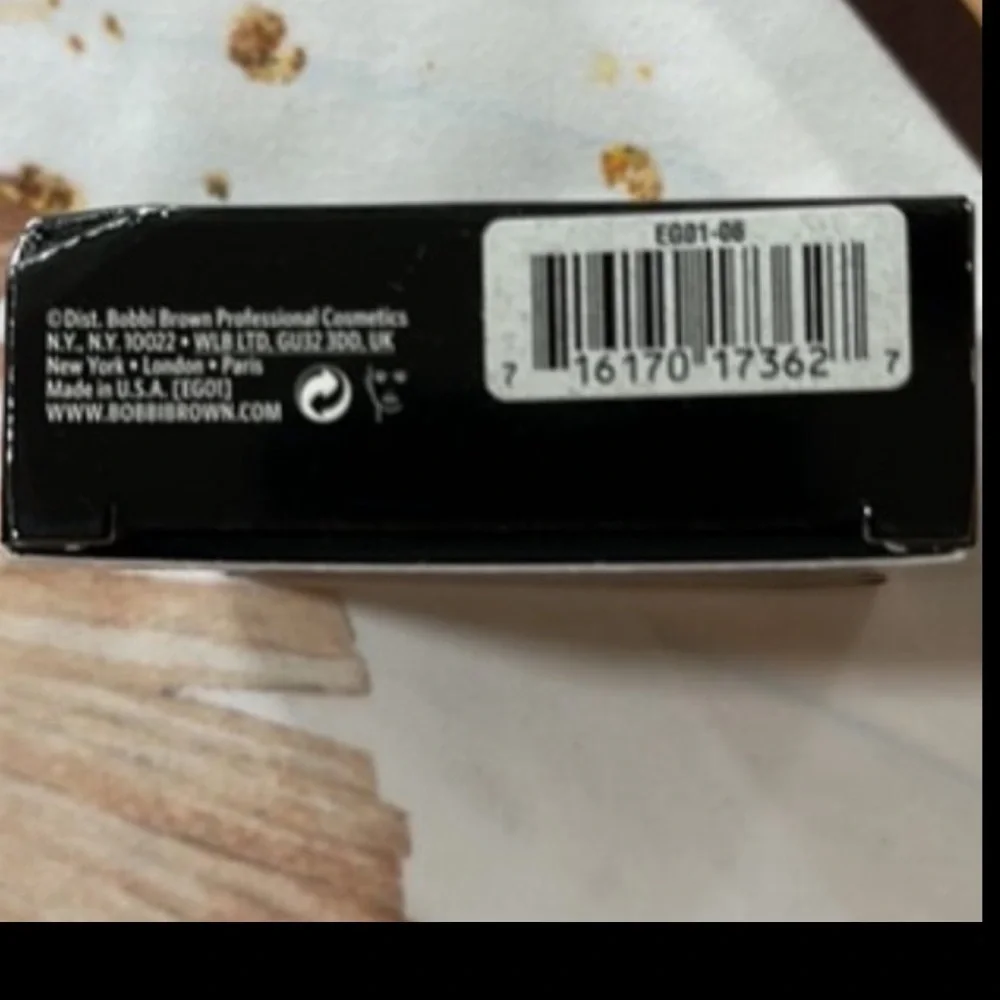Bobbi Brown Retouching Loose Powder - Brown Brand new in box